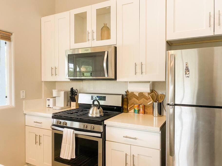 Hibiscus Hale, Full Kitchen, King Bed, Parking Apartment Keaau Exterior foto